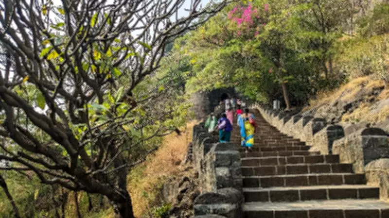 Three Injured in Overcrowding Incident at Pune's Shivneri Fort During Shivaji Jayanti