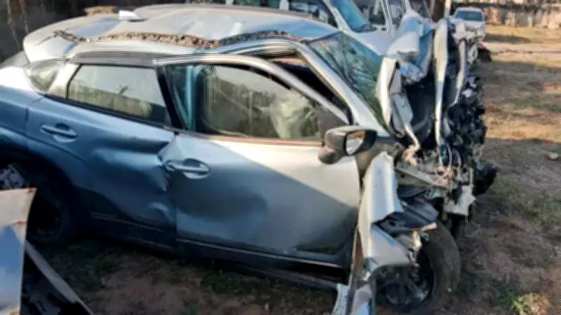 Tragic Car Crash on Delhi-Mumbai Expressway Claims Lives of Family of Three