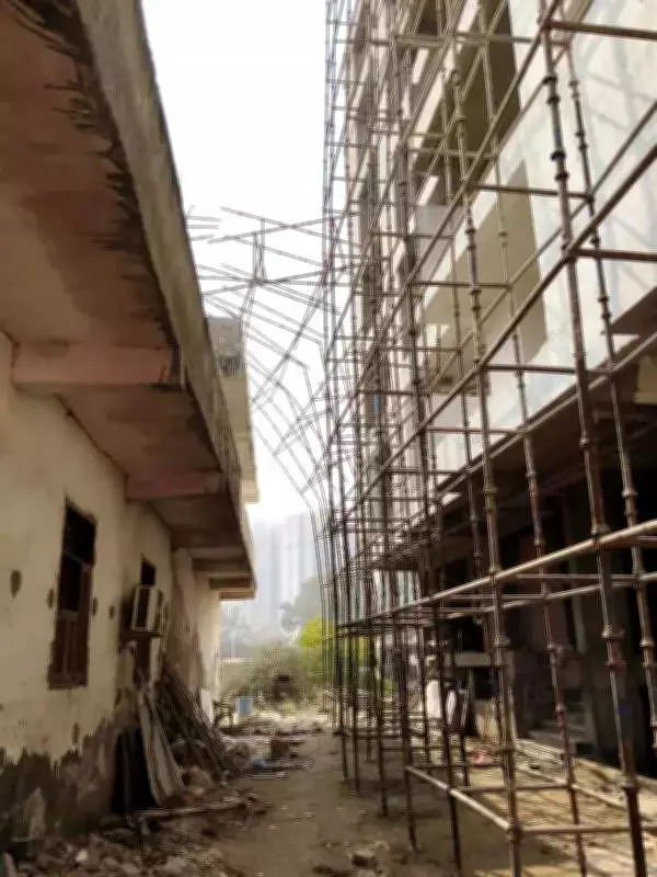 Tragic Scaffolding Collapse in Noida Claims Worker's Life, Injures Two