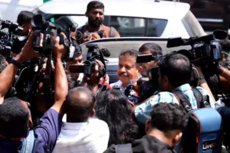 UDF Convener Adoor Prakash Questioned by SIT in Sabarimala Gold Heist Case