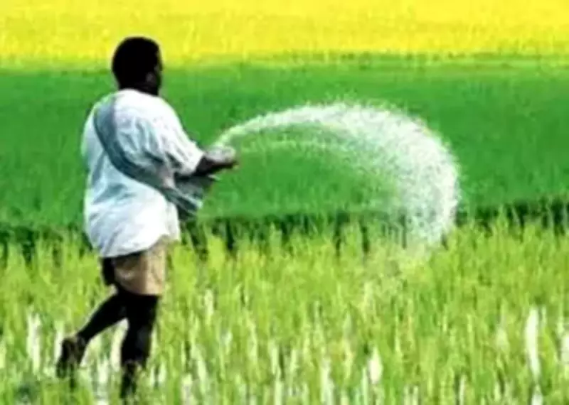 UP CM Yogi Adityanath Directs New Seed Policy, 5 Seed Parks & Solar Push for Farmers