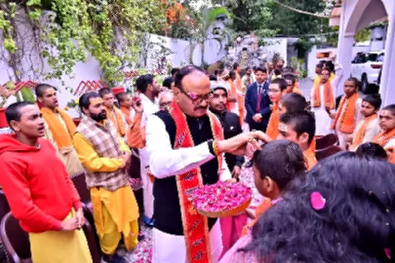 UP Deputy CM Hosts 101 Batuk Brahmins in Lucknow Amid Political Outreach