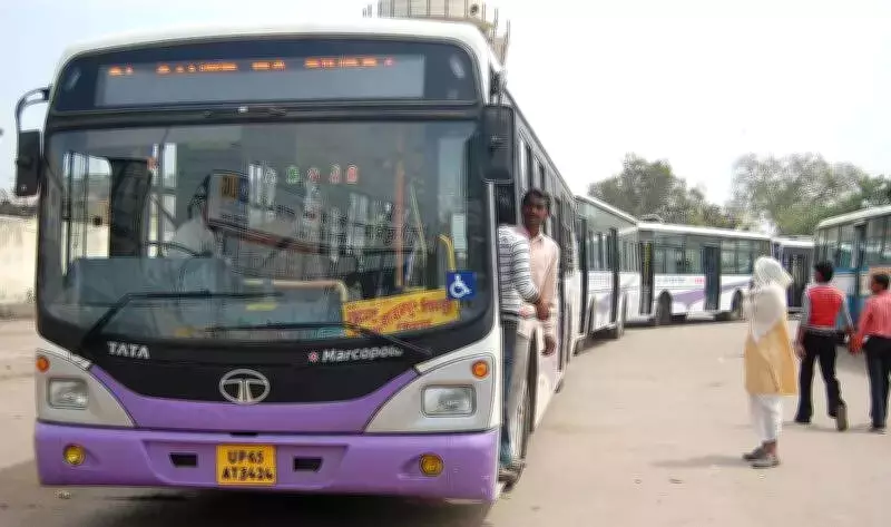 UPSRTC Deploys 370 Additional Buses for Holi Rush in Varanasi Region