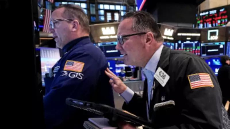 US Investors Shift Billions Overseas as Global Markets Outperform Tech-Heavy S&P 500