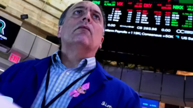 US Stocks Dip on Oil Price Surge and Iran Tensions Amid Mixed Earnings Reports