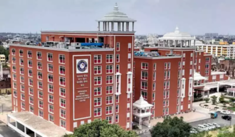 Varanasi Cancer Centers Expand Radiation Therapy, Treat 350 Patients Daily