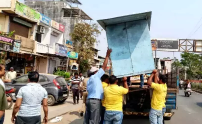 VMC Launches Major Encroachment Drive Ahead of Mahashivratri Procession in Vadodara