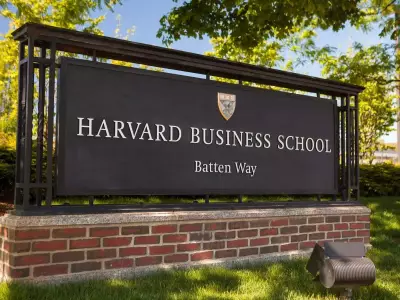 Elite MBA Programs Thrive While Gen Z Graduates Face Tough US Job Market