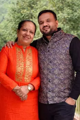 Prayagraj Man Honors Mother's Wish, Sparks Eye Donation Movement