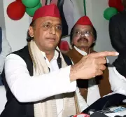 Akhilesh Yadav Accuses BJP of Mafia Creation, Infrastructure Failure in UP