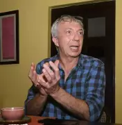 Cambridge Professor Warns of Superbug Crisis, Calls for Antibiotic Regulation in India