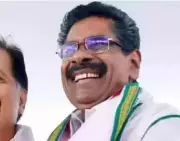 Congress Leader Criticizes On-Stage Scuffle at UDF Yatra Reception in Kerala