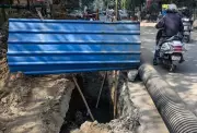 Delhi's Open Pits Pose Grave Danger to Commuters, Spotlight on Civic Neglect