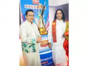 Devkinandan Thakur Ji Maharaj and Dr. Vivek Bindra Unveil Special Trophy for Business Excellence