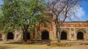 Exploring Jamali Kamali: Delhi's Haunted Mosque and Tomb Reveals Human Stories