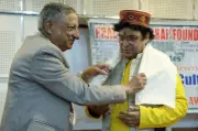 Himachal Musician Bhardwaj Honoured with Pratibha Pushp Award in Mandi