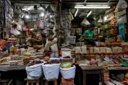 India's Retail Market to Double to Rs 210-215 Lakh Crore by 2035: Report