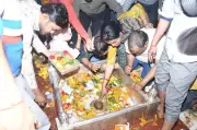 Kanpur Temples Overflow with Devotees on Mahashivratri, Over 2 Lakh Offer Prayers