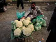 Lahore's Ramazan Price Spiral Exposes Weak Market Control in Pakistan