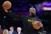 LeBron James Ruled Out vs Spurs Due to Foot Arthritis, Ending All-NBA Streak