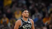 NBA Trade Buzz: Clippers Linked to Giannis Antetokounmpo Amid Kawhi Leonard Talks