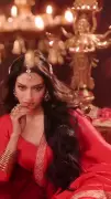 Nussrat Jahan Stuns in Traditional Sari and Jewelry, Showcasing Timeless Elegance