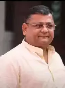 Prominent Gujarat Businessman Dies by Suicide in Front of Moving Train