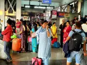 Pune-Mumbai Commute Sees Surge in Rail Traffic Amid Expressway Gridlock