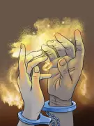 Pune Woman Arrested for Stealing Rs 19 Lakh Gold from Neighbor's House