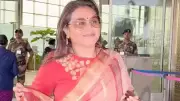 Rani Mukerji's Airport Saree Look Goes Viral Amid Mardaani 3 Success