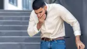 Sudden Vomiting: Is It a Stomach Bug or Seasonal Change? Expert Insights