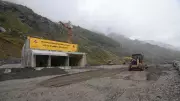 Three Light Avalanches Near Atal Tunnel Block Road, No Casualties Reported