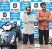 Vadodara Crime Branch Nabs Two Notorious Qasam Ala Gang Members in Jewelry Theft Case