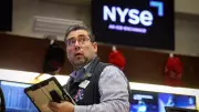 Wall Street Rebounds Strongly as Chip Stocks Lead Market Recovery