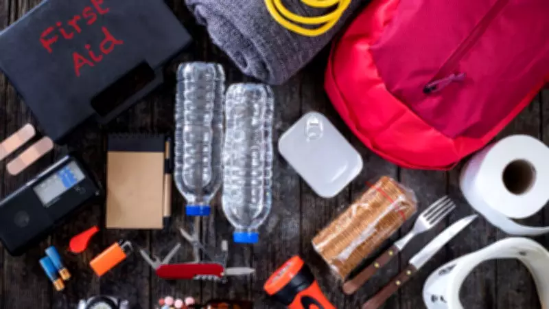 5 Essential Gadgets for Safety and Connectivity in Emergencies or War