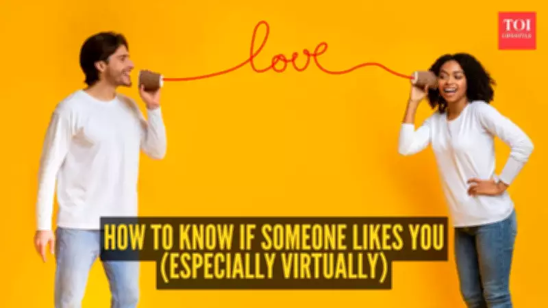 5 Subtle Digital Signs Someone Likes You: Decode Virtual Cues