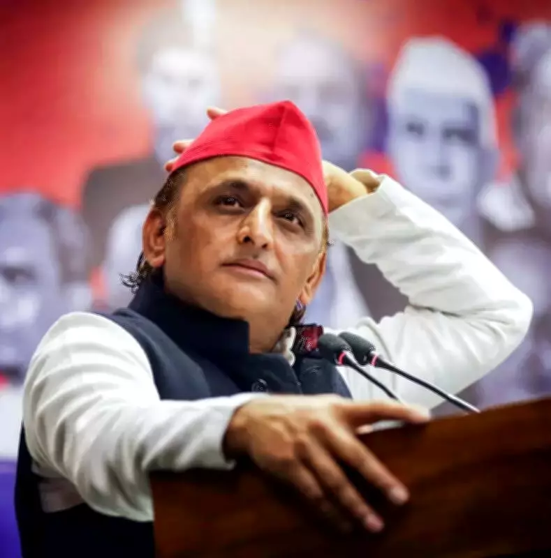 Akhilesh Yadav Slams BJP as 'Gang of Blind Followers', Confident of SP's 2027 Victory