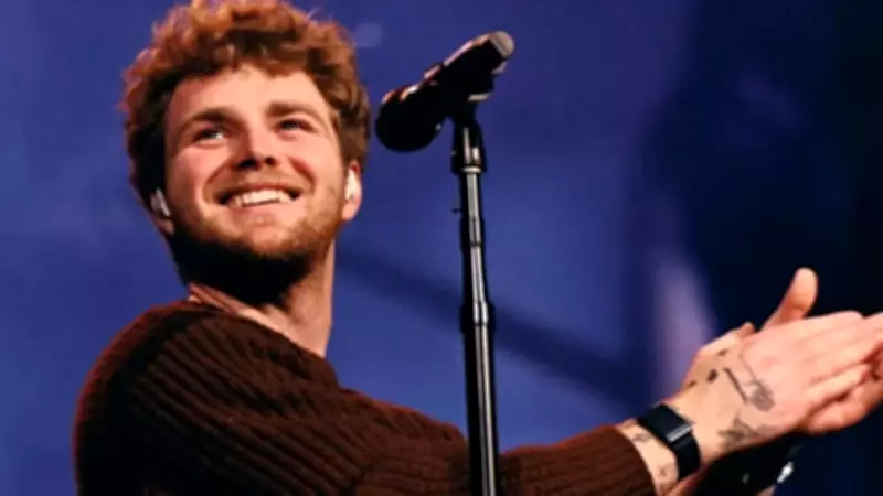 Alex Warren Wins Breakthrough Artist at iHeartRadio Music Awards