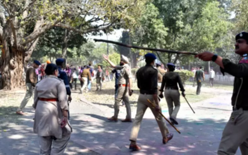 Amritsar Nurses Decry Police Action Against Protesting Health Workers