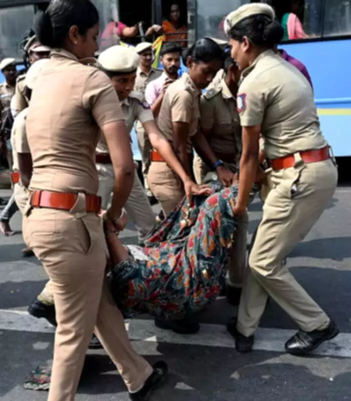 Anna University Teaching Fellows Protest Layoffs After Permanent Faculty Hiring