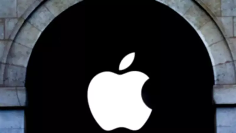 Apple Faces Scrutiny Over AI App Store Restrictions for Vibe-Coding Tools