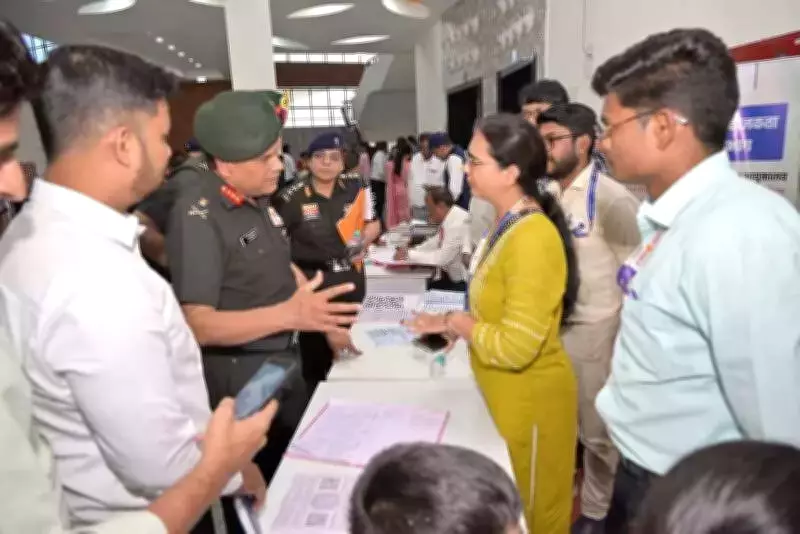 Army Flags Maharashtra's Veteran Welfare Officer Shortage, Only 17 Full-Time ZSWOs for 2 Lakh Veterans