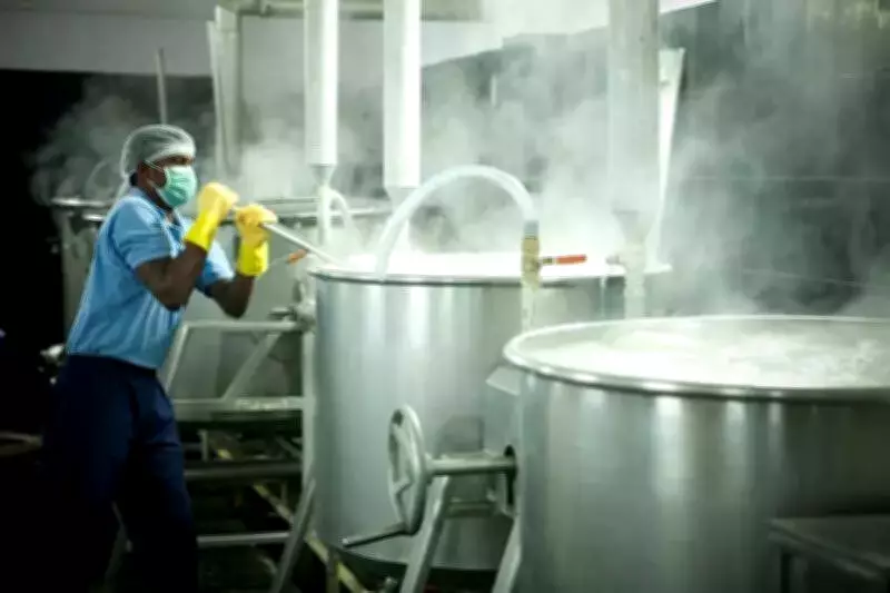 Bengaluru Kitchens Thrive Amid LPG Crisis with Sustainable and AI Tech