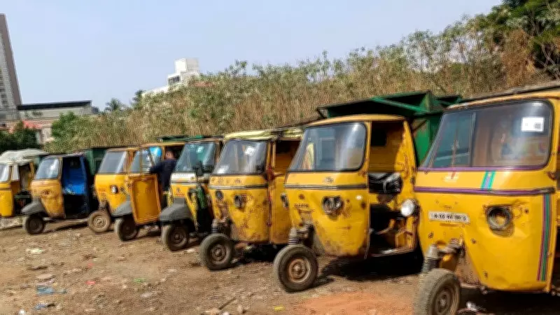 Bengaluru Waste Collection Crisis: 50 Wards Paralyzed by Worker Mass Leave