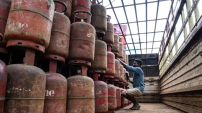 Bengaluru's Black Market LPG Crisis: Commercial Cylinders Hit Rs 6,000