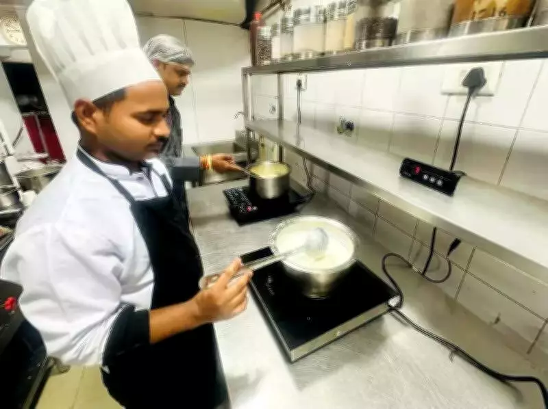 Bhopal Hospitality Crisis: LPG Shortage Forces Hotels to Rapid Induction Adoption