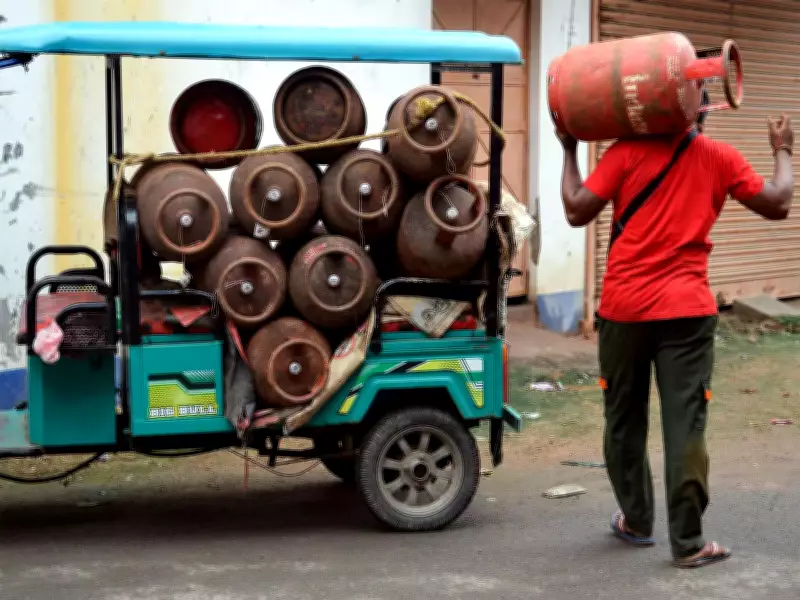 Bihar Government Denies LPG Shortage Amid Long Queues and Hostel Kitchen Crisis