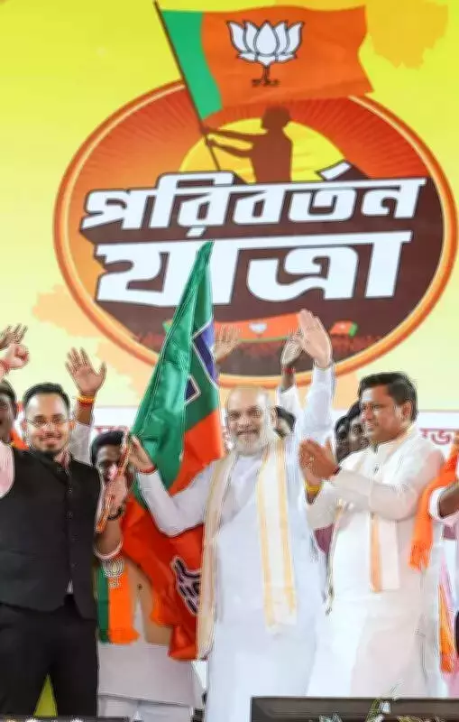 BJP Leaders Unveil Bengal Vision: Rs 5,700 Crore Women's Package, Job Promises