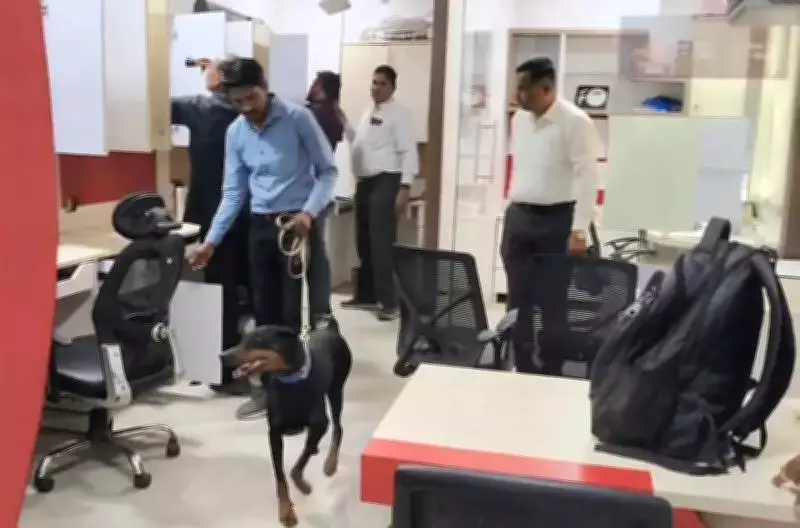 Bomb Hoaxes Trigger Evacuations at Vadodara University and Godhra Post Office