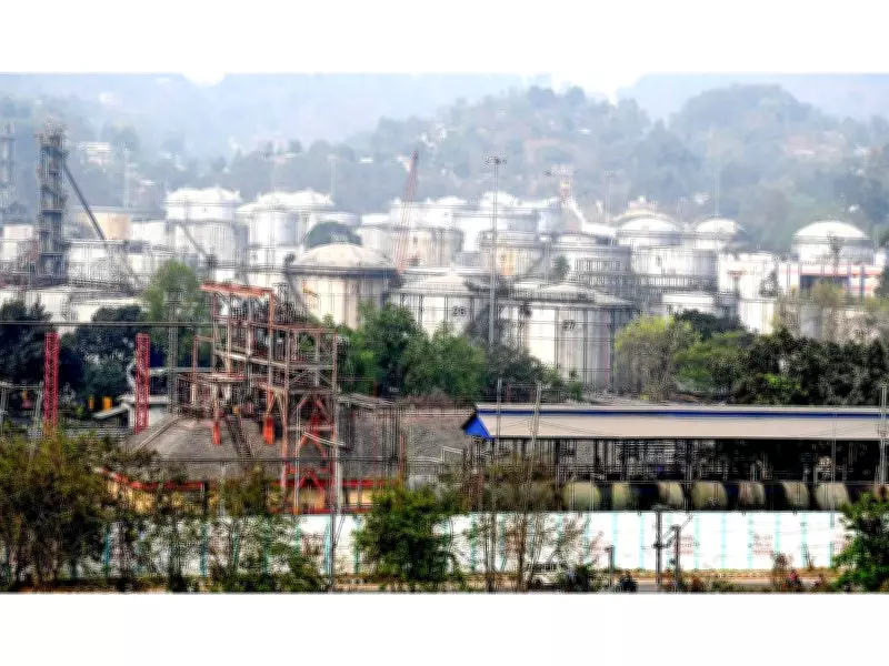 Brent Crude Jumps Over 4% to $112.17 Amid Iran-Qatar Energy Strikes